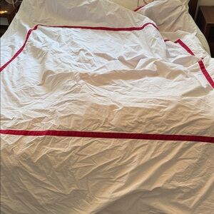 Pottery Barn Kids Decorator Duvet Cover in Red